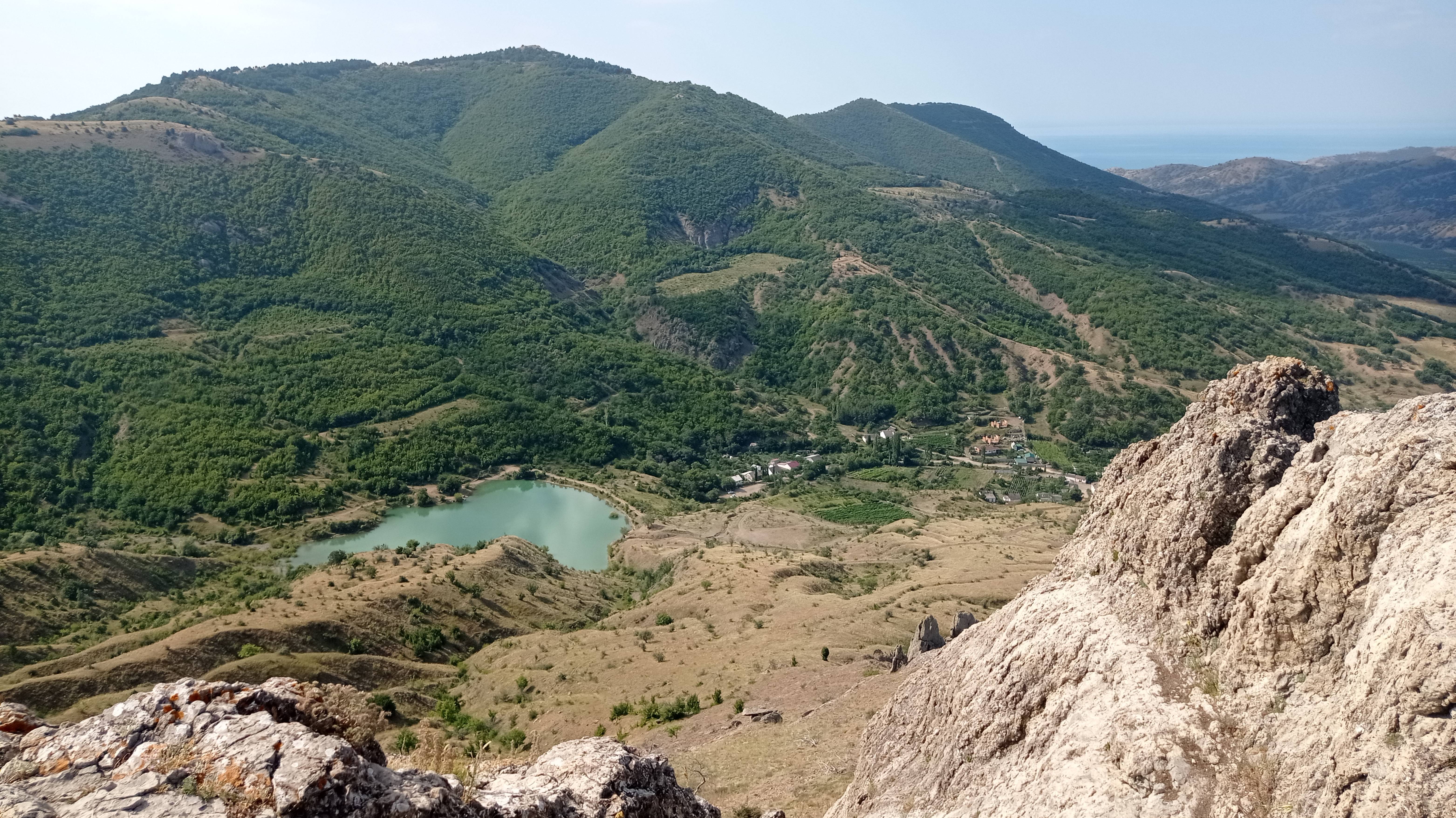 Крымские местечки. Горное озеро. Парк села Междуречье. смотреть онлайн