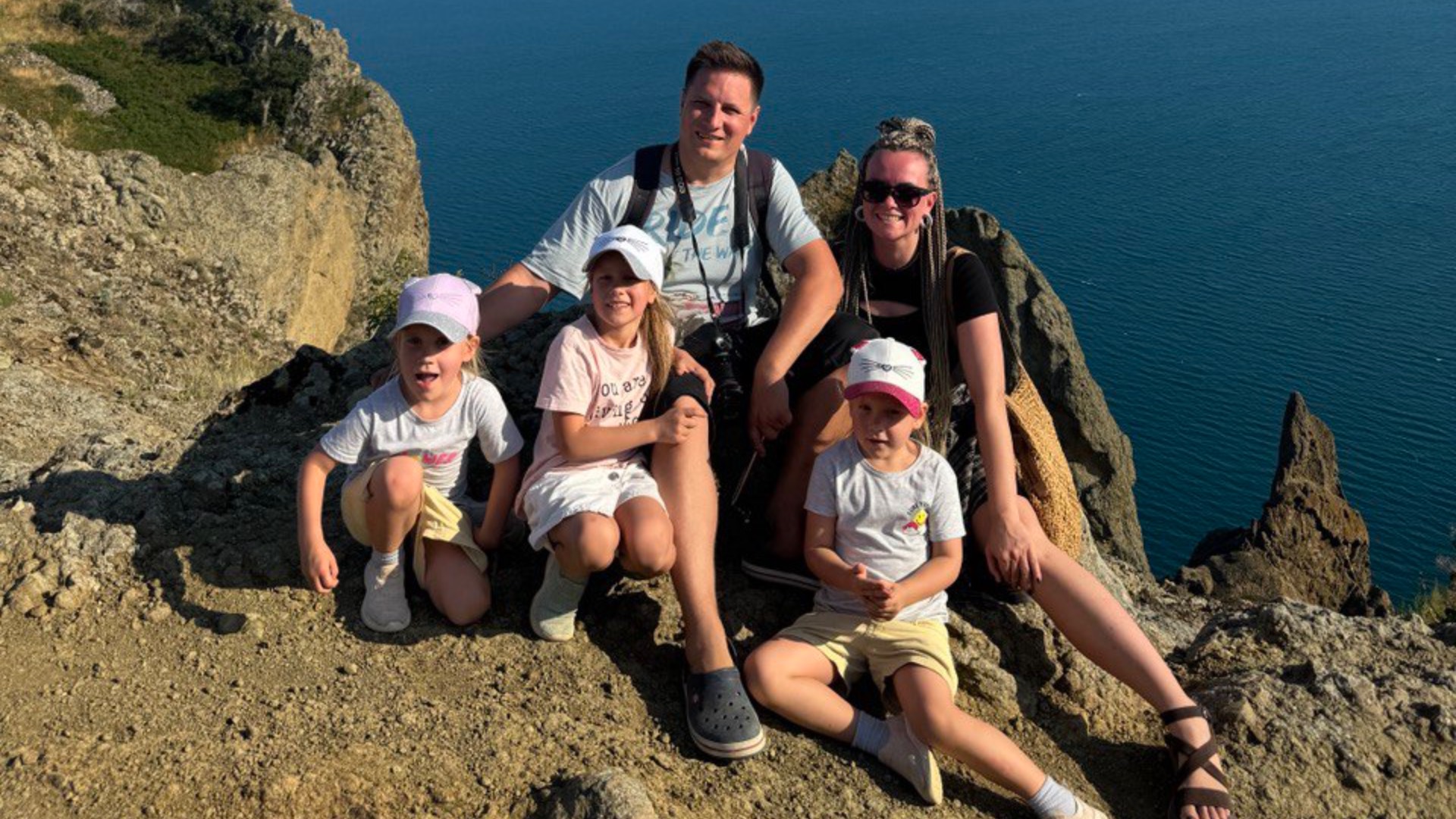 Крым Поход на Карадаг с тремя Детьми. смотреть онлайн