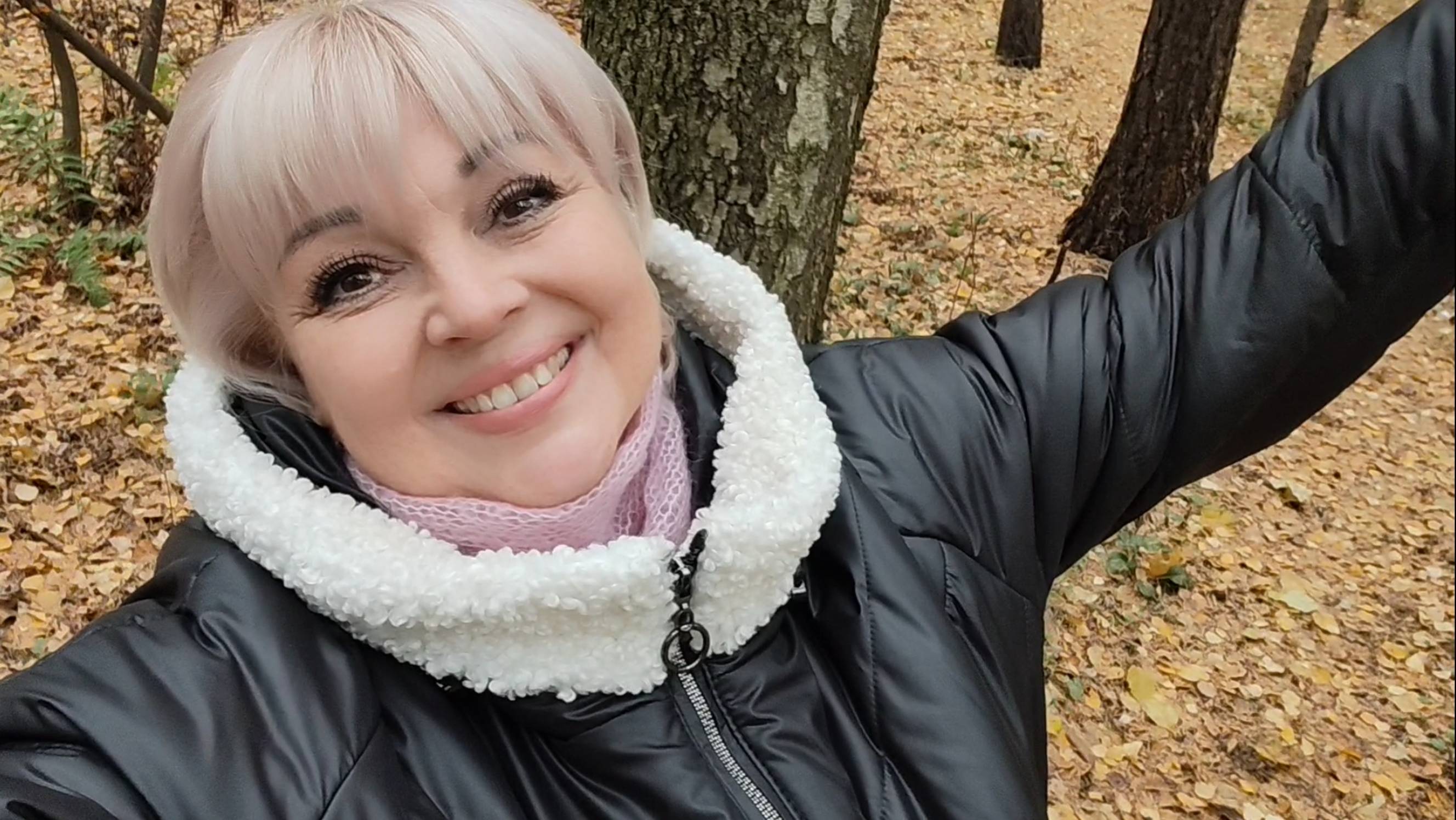 ОСЕНЬ ЗОВЕТ НА ПРОГУЛКУ... смотреть онлайн