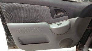 Как снять обшивки дверей и боковые зеркала Toyota FunCargo👍