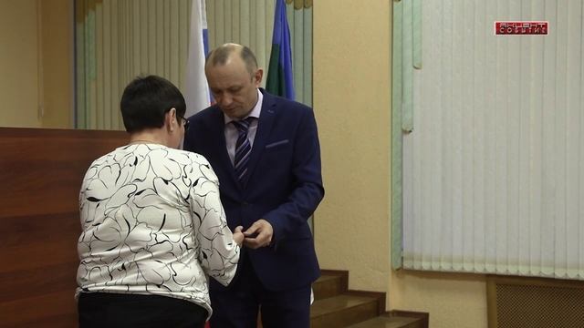 Родственникам погибшего на СВО интинца вручили Орден Мужества. смотреть онлайн