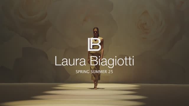 Показ коллекции Laura Biagiotti весна-лето 2025