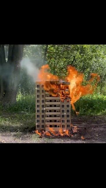 А что если пожар начнётся в здании? 😱🔥#огонь #миниатюра #hfpheitybz