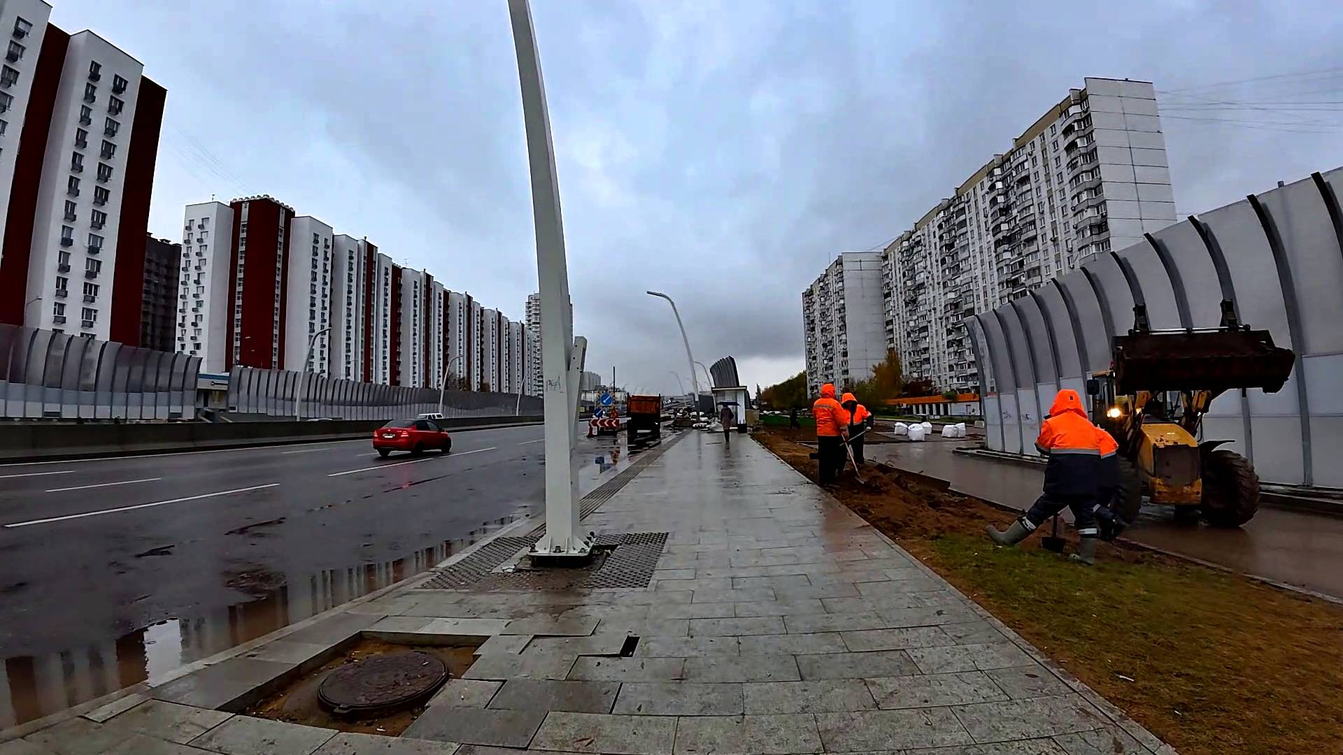 Переход через автомагистраль Московского скоростного диаметра под музыку, а то очень шумно! смотреть онлайн