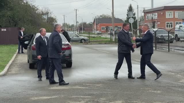 17-10-2025 г. Рабочий визит делегации Адыге-Хабльского района Карачаево-Черкесской Республики. смотреть онлайн