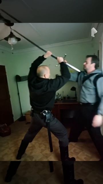 охранник на службе