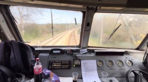 В кабине электропоезда ЭР25 (ЕМВ 32-146) Вид из кабины машиниста