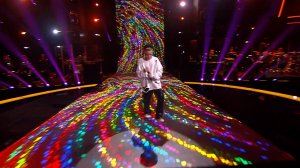 Ставят хореографию и шьют костюмы: участники "Голос.Дети" рассказали о помощи мам