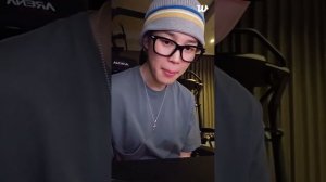 WEVERSE JIMIN  live  2025.10.13  "Привет это Чимин"