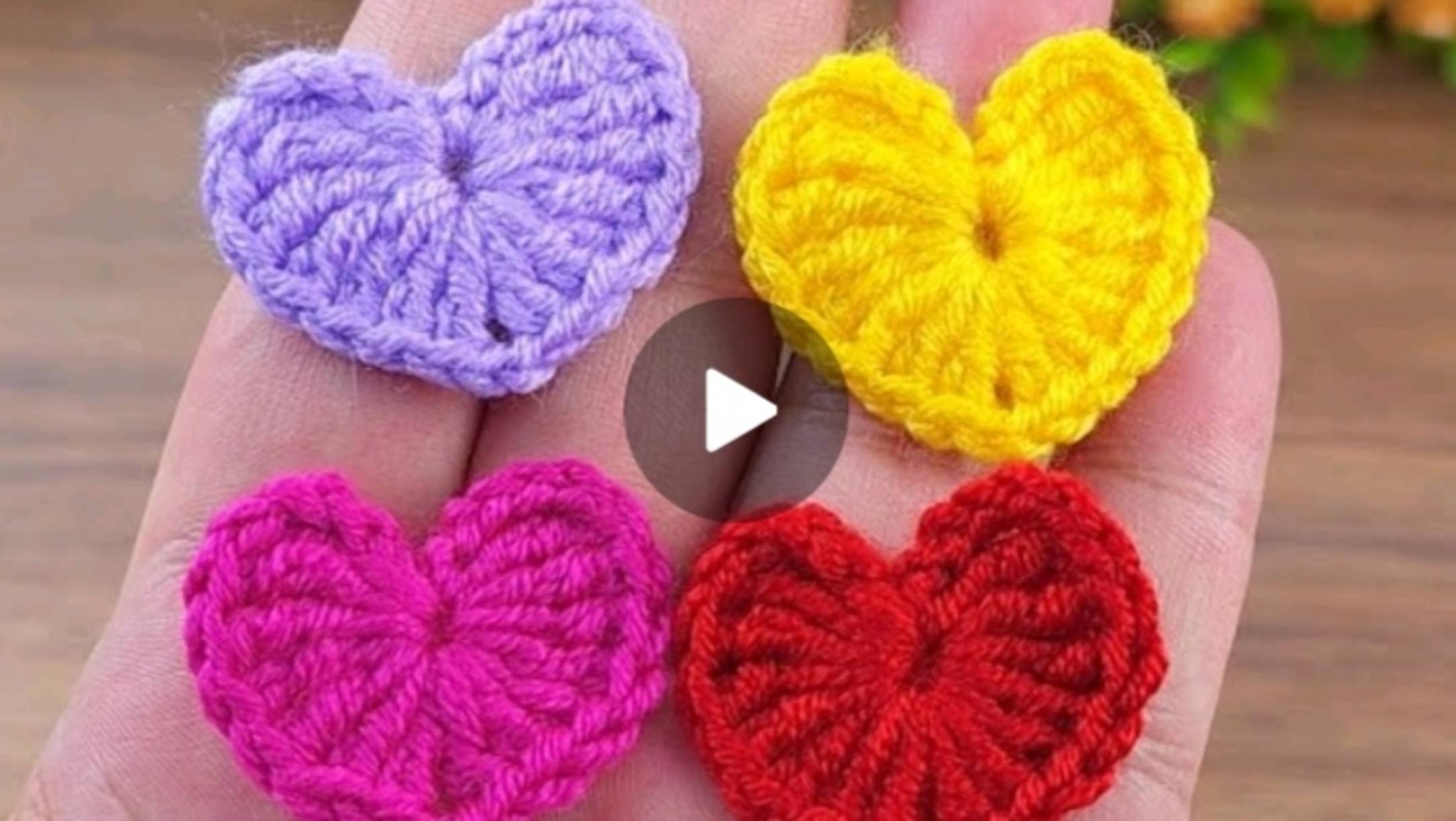 Сердечко крючком 💜❤💛 #все_в_жизни_связано #вязаниекрючком смотреть онлайн