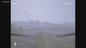 FPV Kamikaze Drone -  Город призрак, туманное утро