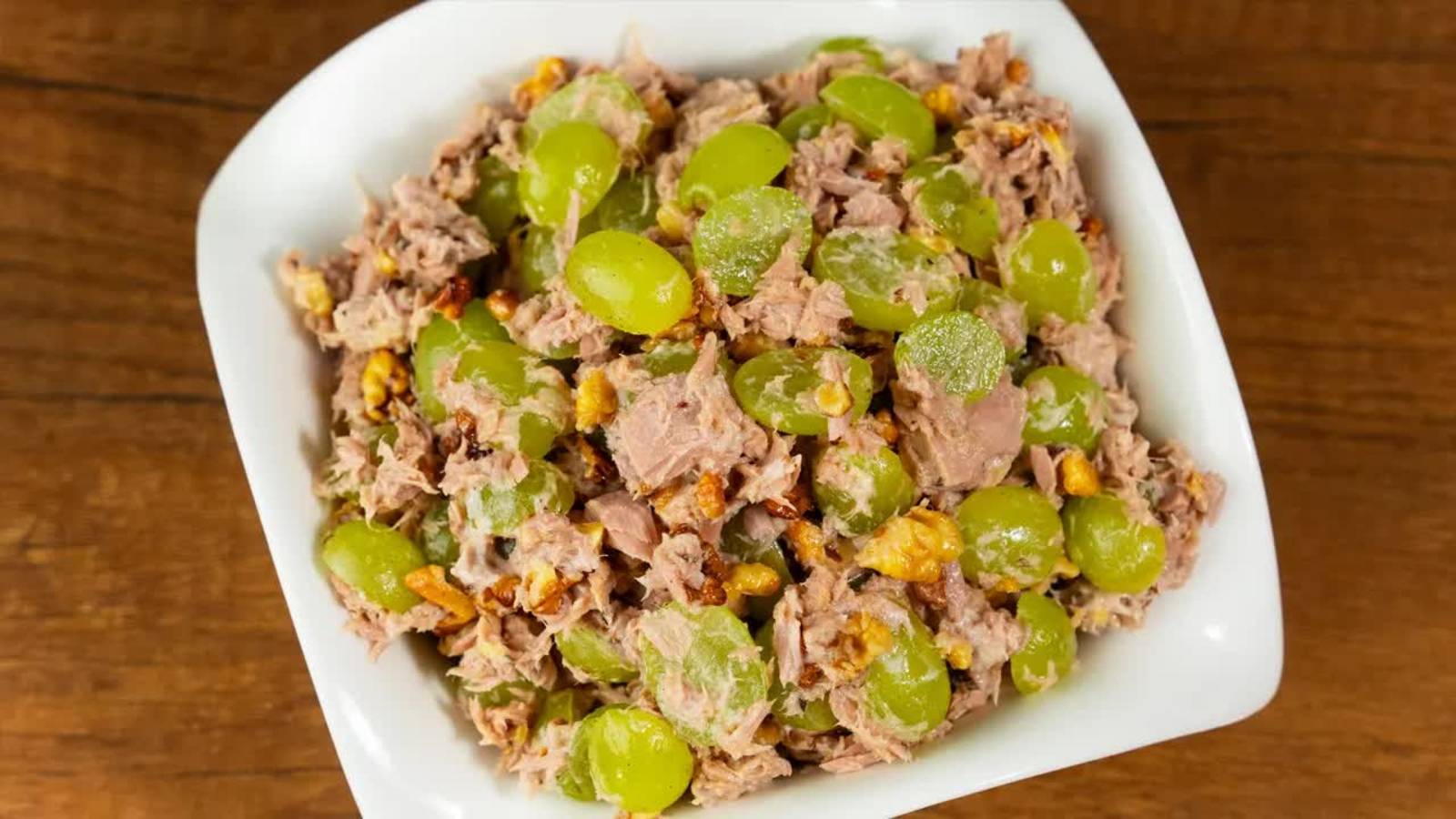 Обалденно Вкусные САЛАТЫ из самых Простых продуктов! САЛАТЫ НА ПРАЗДНИЧНЫЙ СТОЛ смотреть онлайн