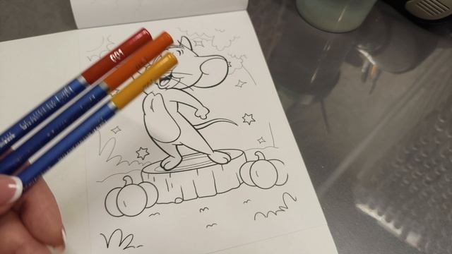 ХОББИ-ВЛОГ. Пробую новый арт-материал. Раскраска-отдыхалочка. смотреть онлайн