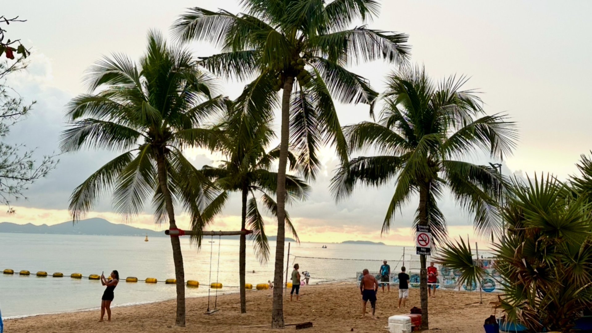 Пляж Джомтьен в Паттайе смотреть онлайн