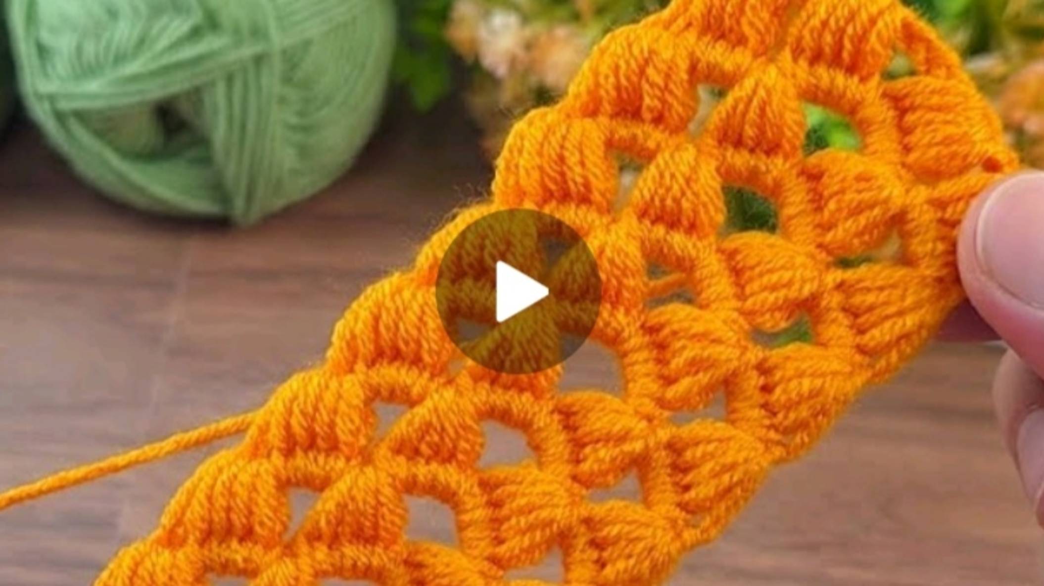 Повязка на голову крючком😍 #всевжизнисвязано #вязаниекрючком #все_в_жизни_связано смотреть онлайн