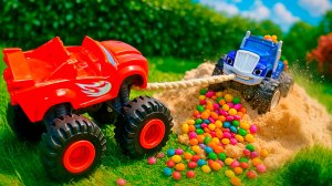 🍫🍬🍭 Крушила украл все конфеты! Вспыш и Чудо-машинки спасают Хэллоуин