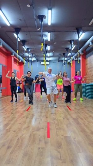 💥 Первое видео с нового места!
 Познакомился с потрясающими людьми, такими же влюбленными в зумбу🔥