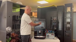 Обзор кофемашины Jetinno JL25 с чиллером и кофемолкой