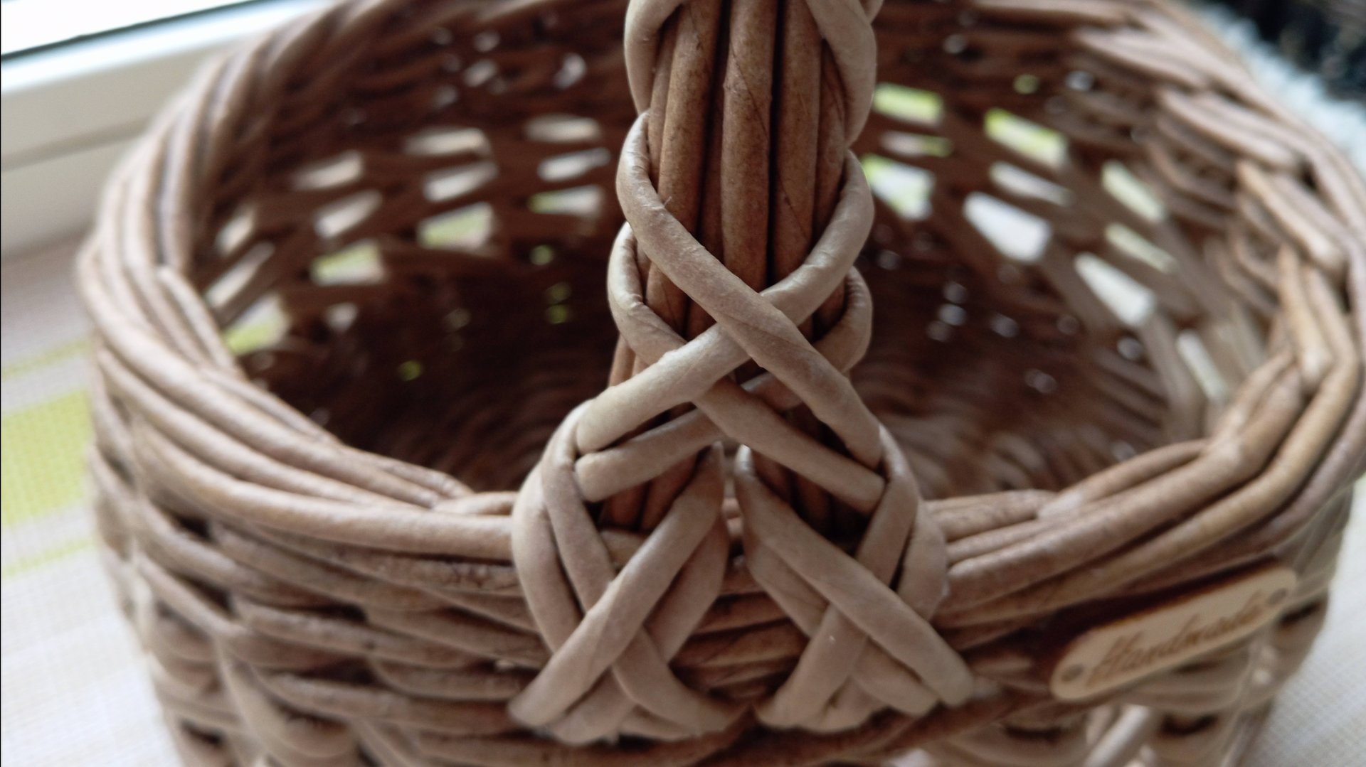 Небольшая корзинка с ручкой. Часть 2. Ручка.