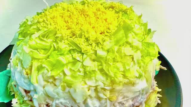 Французский салат с курицей и яблоком!