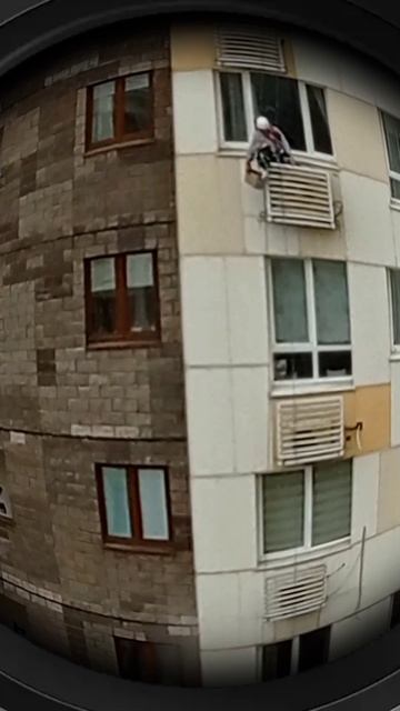 Выхожу в коридор, а там...