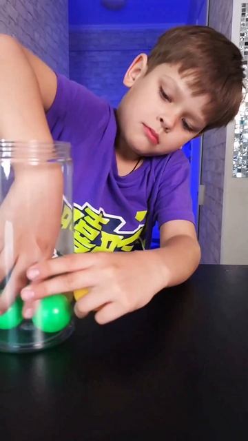 Он снова играл не по правилам 🤪 смотреть онлайн