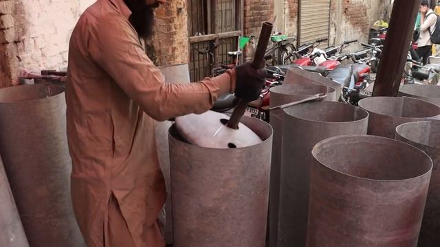 Производство нагревательного котела на заводе в Пакистане смотреть онлайн