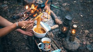 Уютный костёр и дождь – Расслабляющий одиночный кемпинг ASMR