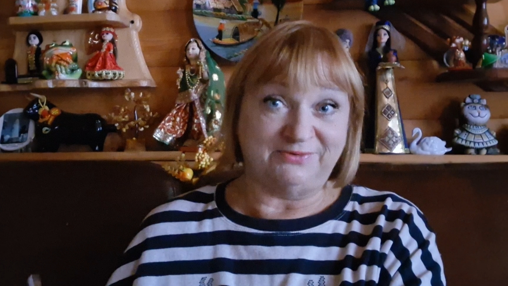 Странные люди...странные нравы... смотреть онлайн