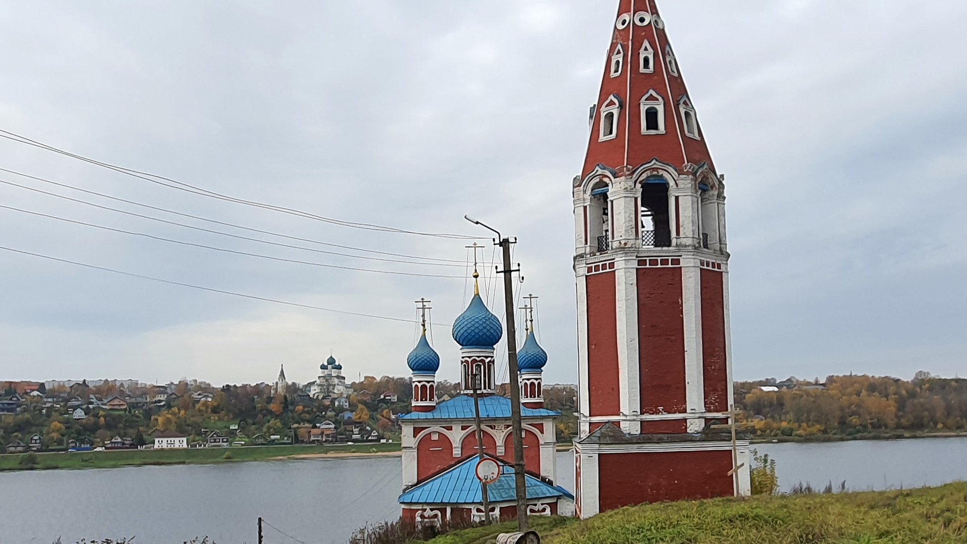 Казанско-Преображенская церковь. XVIII век. Тутаев. Ярославская область. смотреть онлайн