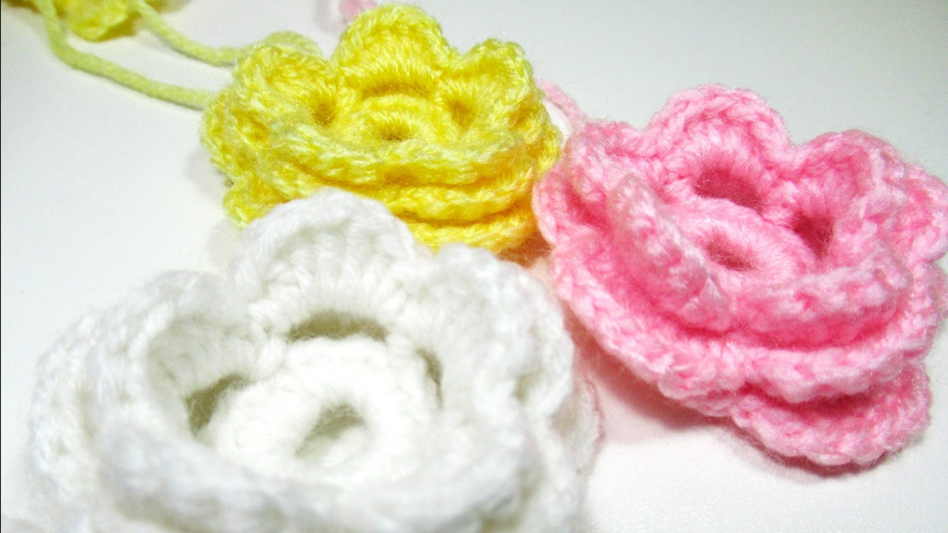 Как связать крючком цветок с тремя рядами лепестков смотреть онлайн
