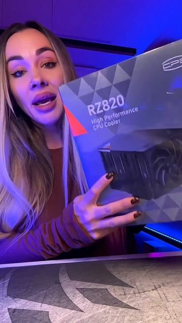 Большой Чёрный Кулер - PCCooler RZ820 BK смотреть онлайн