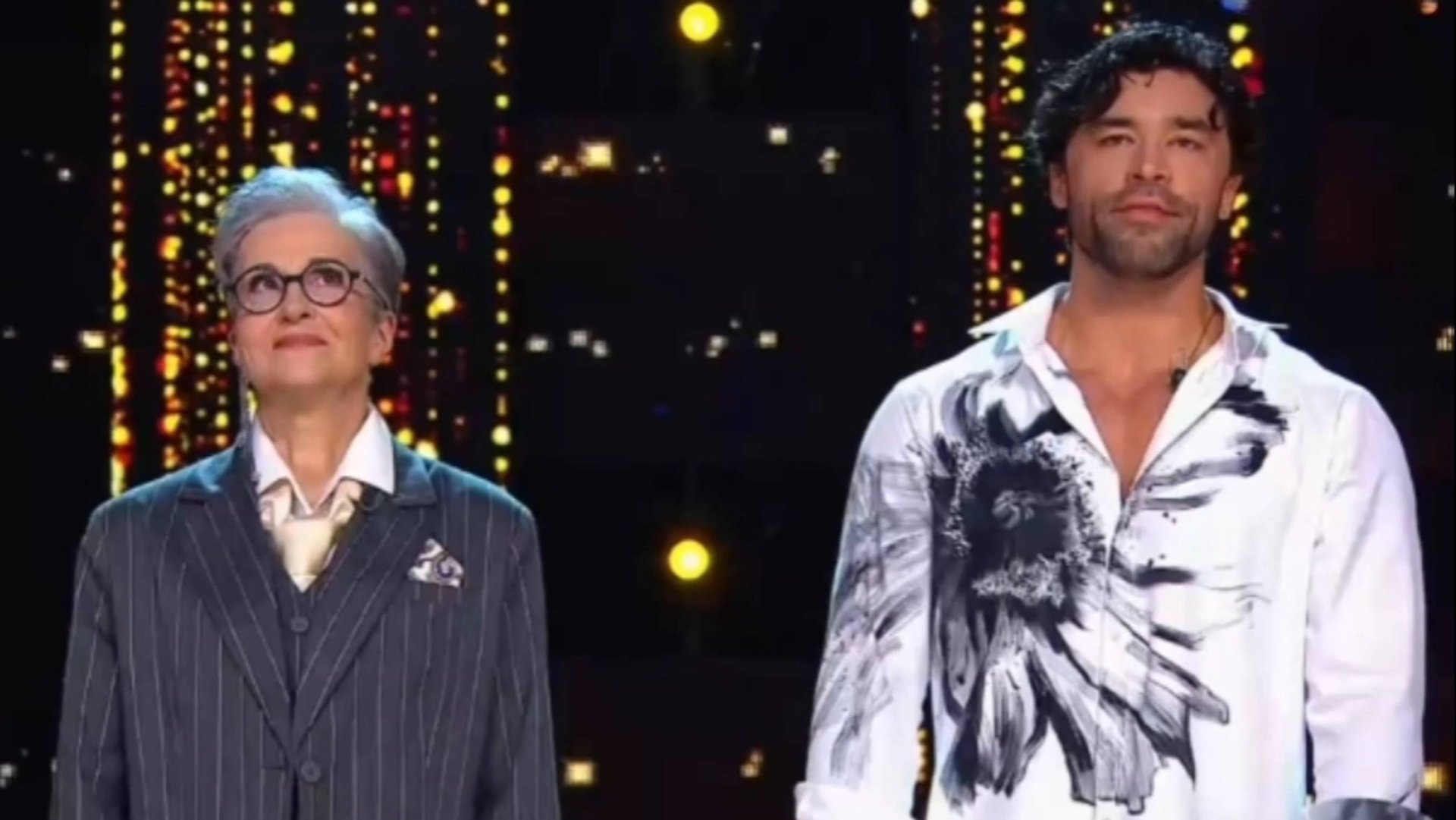 Шоу "Ну-ка, все вместе!" 6 выпуск 7 сезон от 17.10.2025 - кто вышел в полуфинал? смотреть онлайн