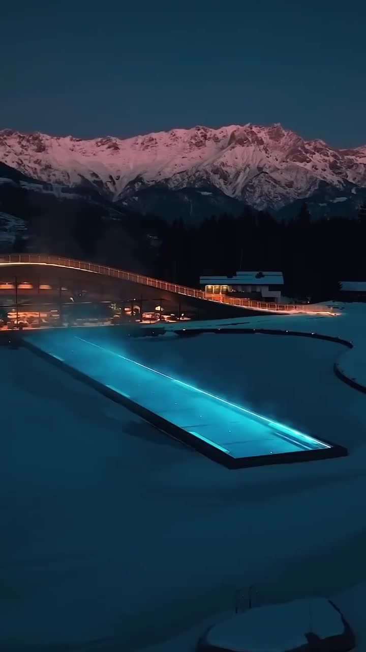 📍Уникальный бассейн среди горных озер в Австрии🇦🇹 смотреть онлайн