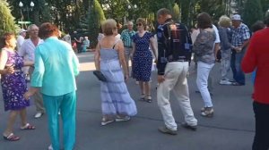 Ты меня свела с ума в эти белые ночи!!!🌹💃Танцы в парке Горького!!!🌴💃Харьков 2021