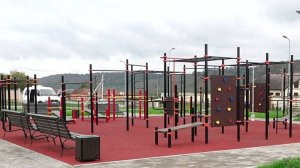В Лескене завершился ремонт детской площадки