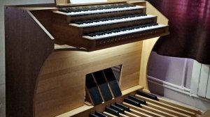 Органный пульт (шпильтиш).  Орган миди.