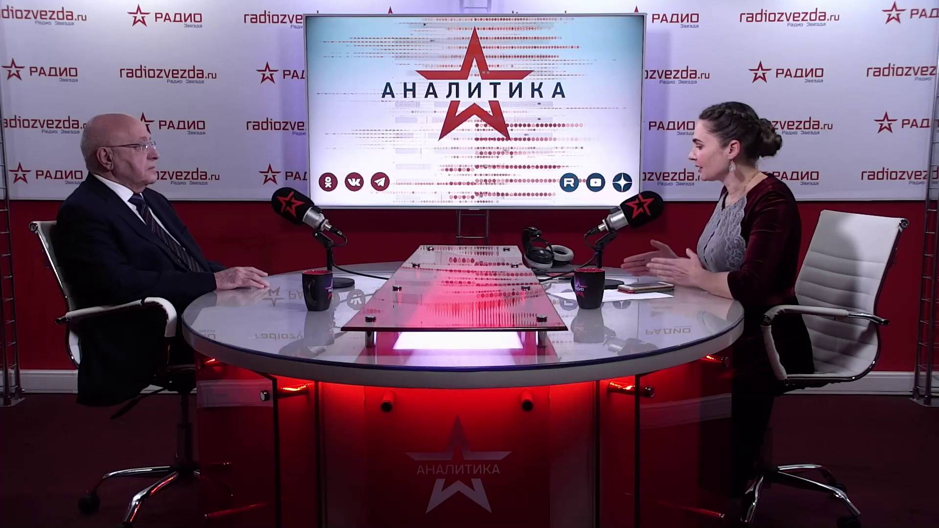 Венесуэльская афера Трампа: флот США против нескольких лодок — фантасмагория кровавого постмодерна смотреть онлайн