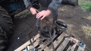 разобрали бортовой редуктор балочного моста мтз ремонт