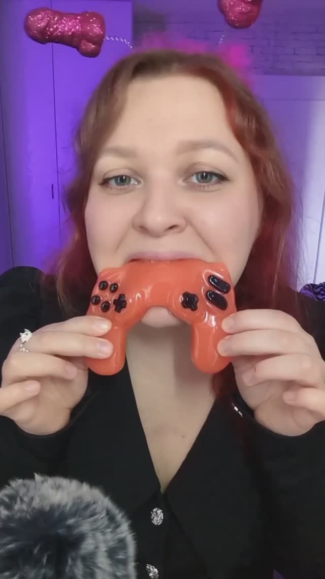 АСМР Поедание гигантского мармелада из Fix Price 🤤 ASMR EATING/MUKBANG #asmr #асмр #eating смотреть онлайн