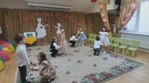 Танец виноватая тучка. Злую тучку наказали