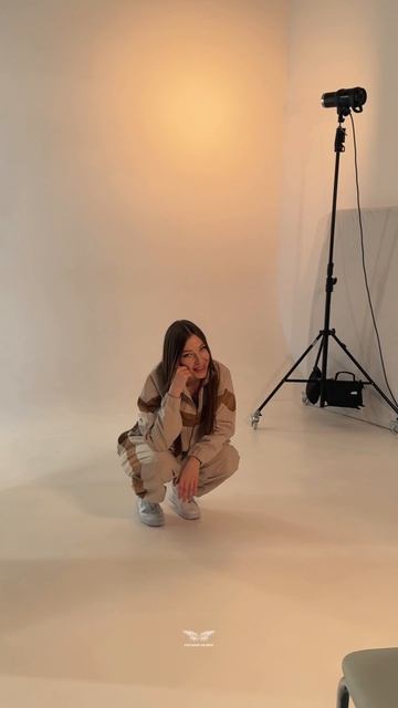 Наша красивейшая часть команды! Закадровая сторона со съемок с ILIF♥️ смотреть онлайн