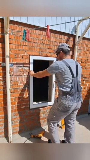 Установка окна ПВХ на сарай