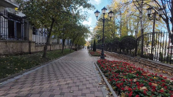 Кисловодск. Прогулка по осеннему городу без монтажа одним файлом. 1 часть.