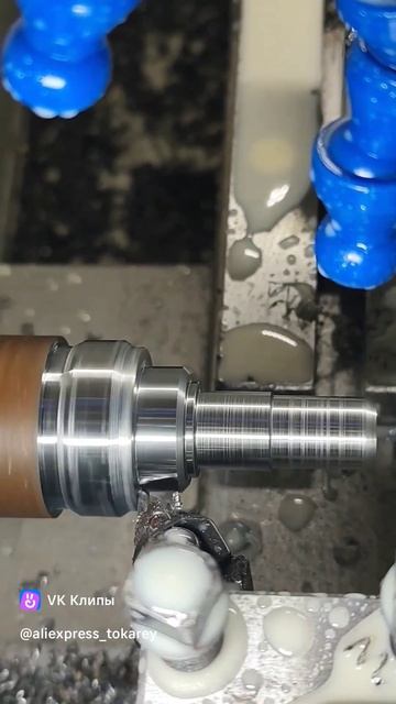 Токарная обработка на токарном ЧПУ станке.