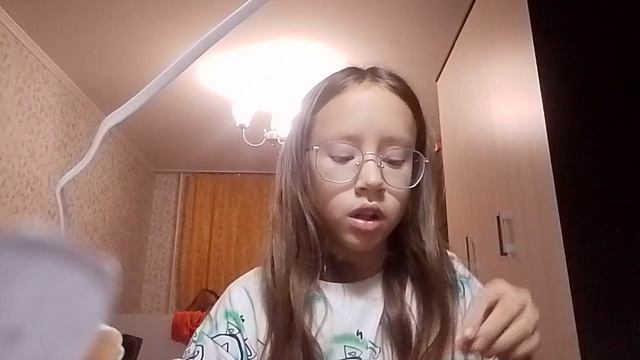 УКРАША СВОЮ КОМНАТУ чпууууньк 1/3