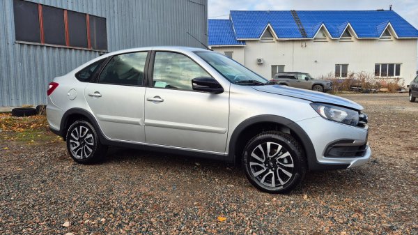 Granta Cross Active в комплектации комфорт, покажем как привозим ваши автомобили и сам авто #granta