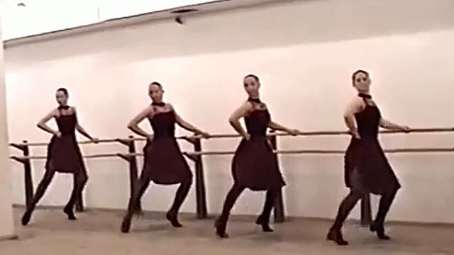 НАРОДНО-СЦЕНИЧЕСКИЙ ТАНЕЦ ВЫСТУКИВАНИЯ смотреть онлайн