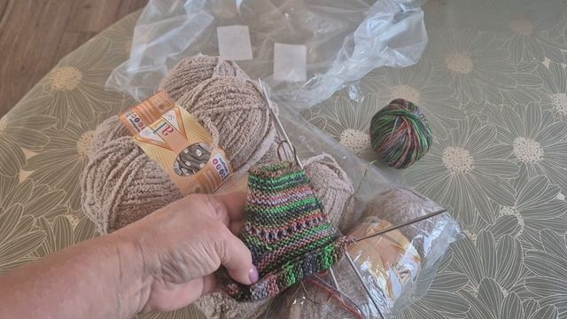 ПОСТУПИЛ ЗАКАЗ 🤣🥰ДАВНЕНЬКО НЕ ВЯЗАЛА НА МАЛЕНЬКИХ смотреть онлайн