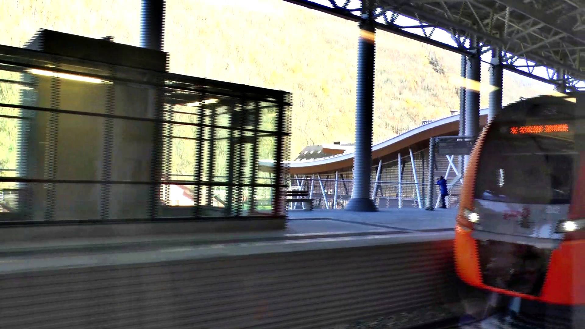 Воспоминания. Вид из окна "Ласточки". Ноябрь 2013 год. Часть 7. Подъезжаем к вокзалу КРАСНАЯ ПОЛЯНА смотреть онлайн